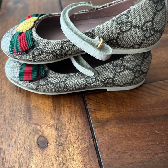 GUCCI GIRLS TODDLER CLASSIC GG HEART BALLERINA SLIPPERS SHOES size 24 (US 8) - Picture 5 of 6